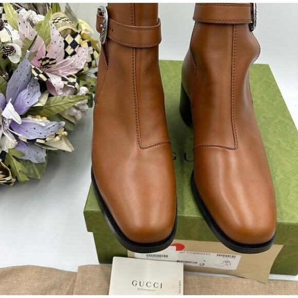Men, Gucci, leather ankle boots size 9, made in Italy main image 14